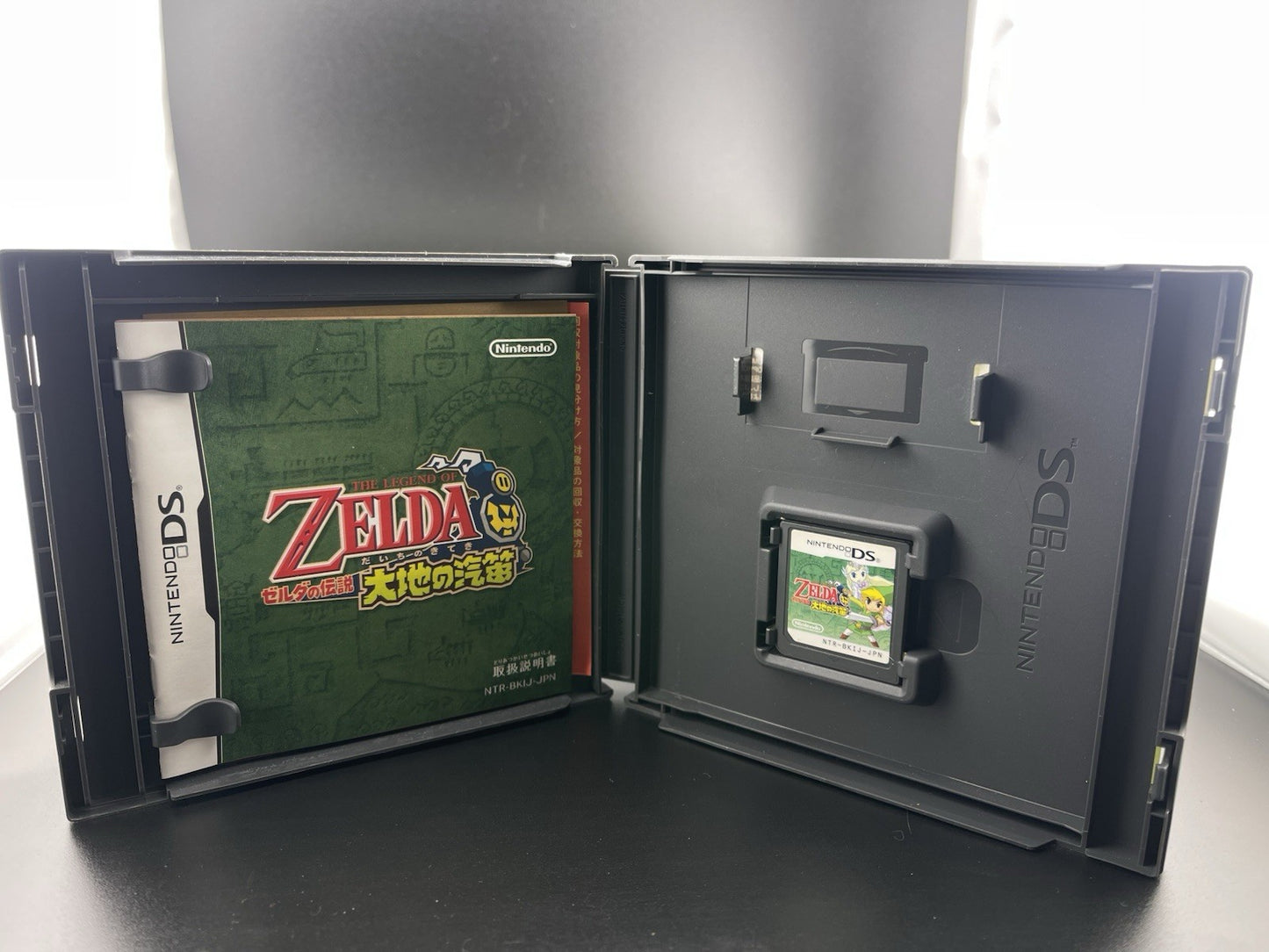 The Legend of Zelda Spirit Tracks Nintendo DS NDS Boxed Japan NTSC-J