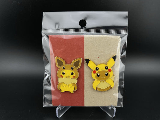 Pokemon Fan of Pikachu Eevee Eievui Poncho Pin Set 2018 Japan Center No Packet